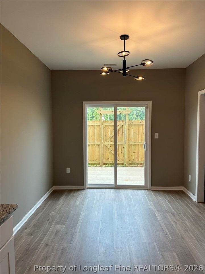969 Kingscote Dr - Photo 5 of 15