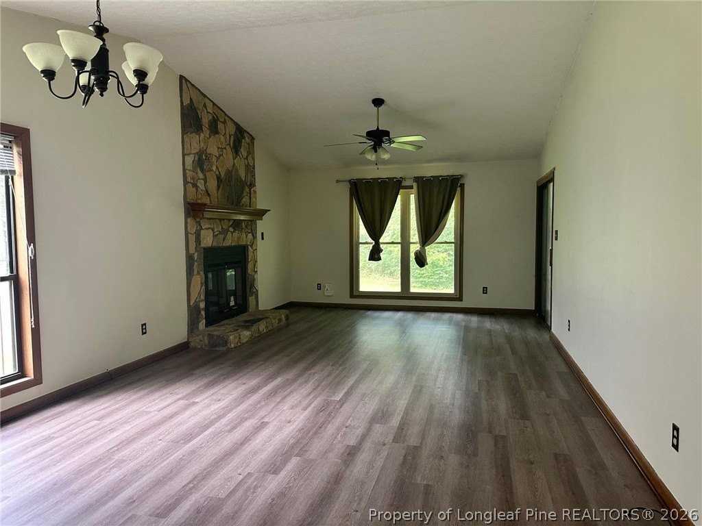 402 Michie Pl - Photo 2 of 10
