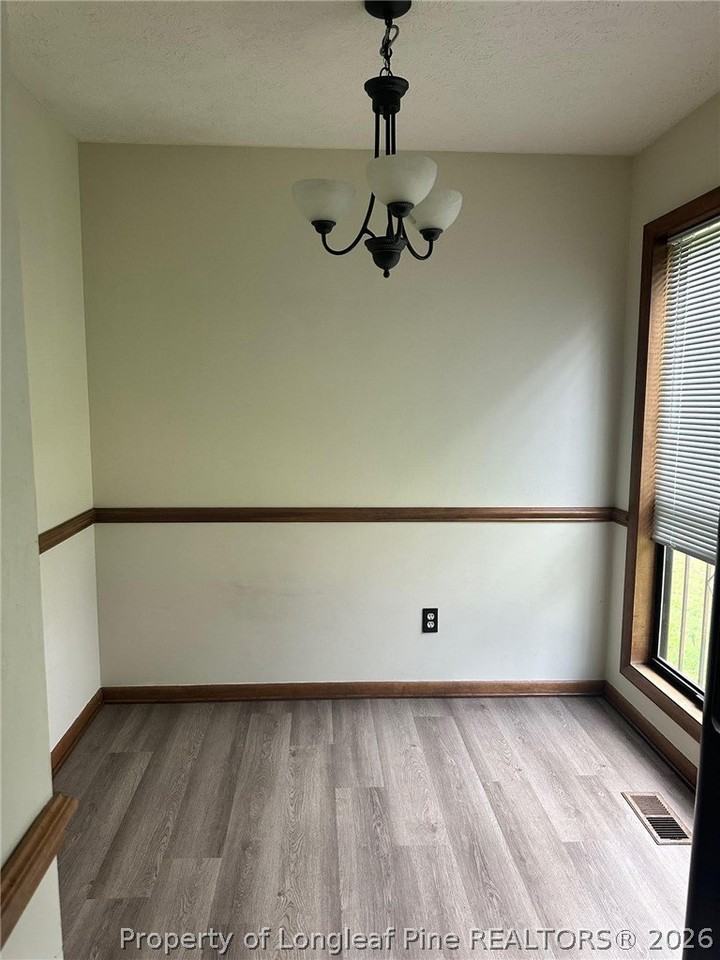 402 Michie Pl - Photo 5 of 10