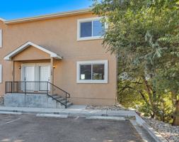 featured image of 2220 E La Salle St #108