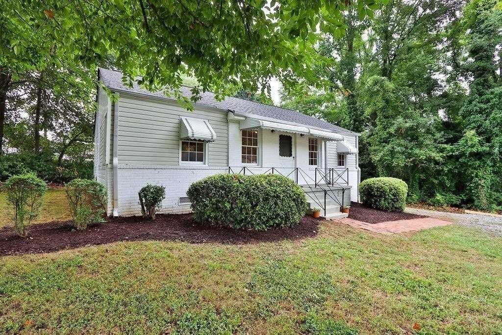 1329 Blanche Dr Se - Photo 2 of 29