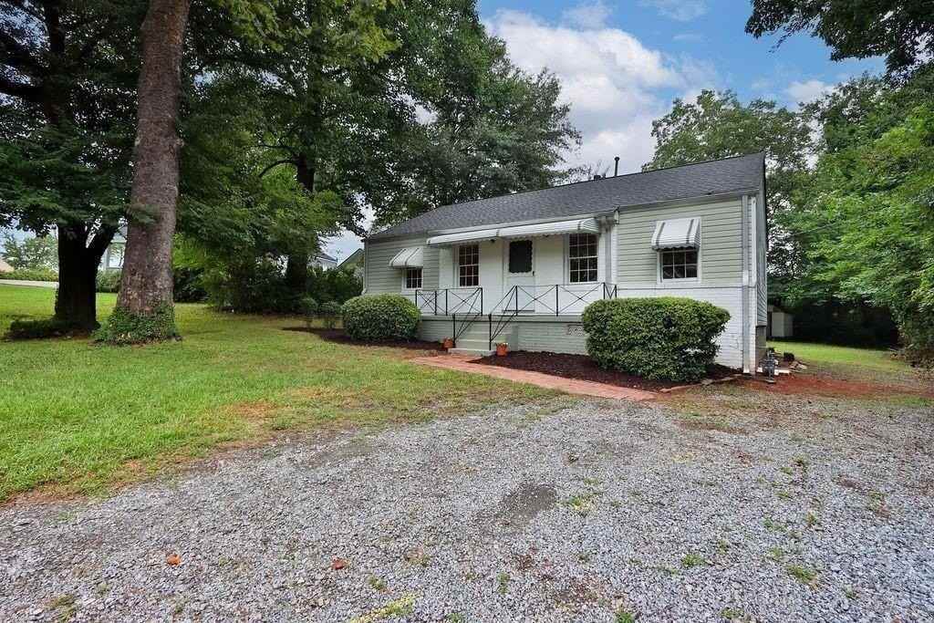 1329 Blanche Dr Se - Photo 3 of 29