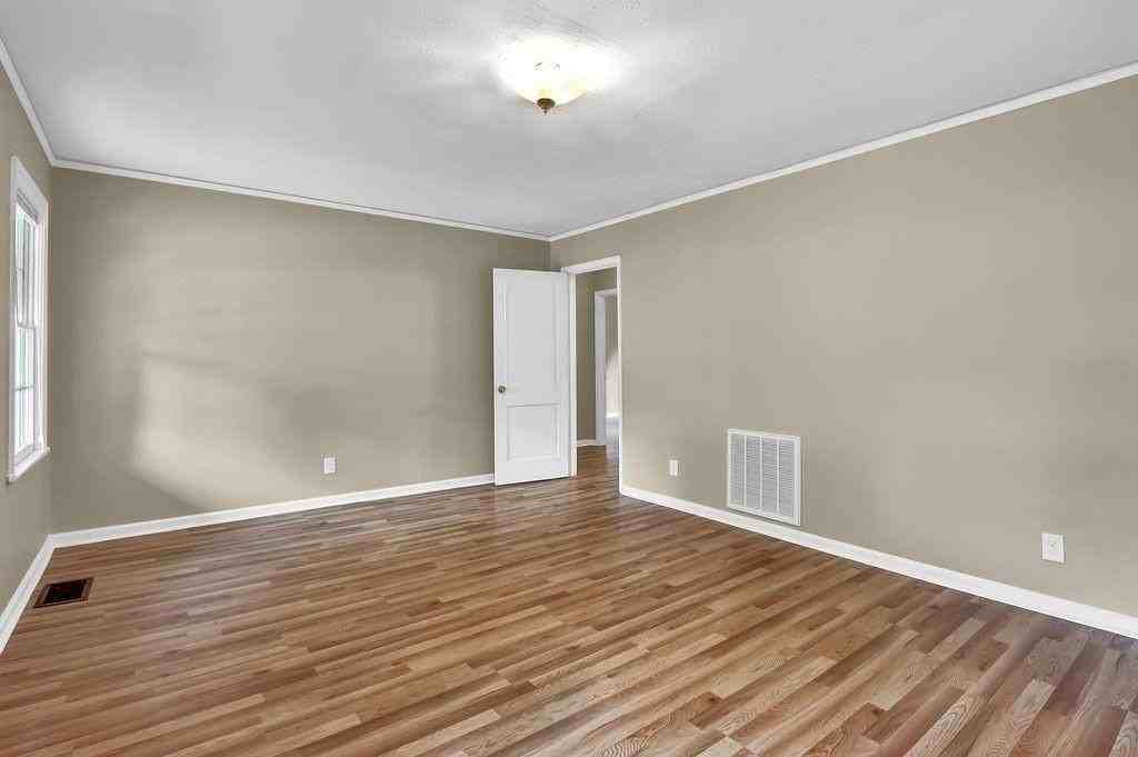 1329 Blanche Dr Se - Photo 6 of 29