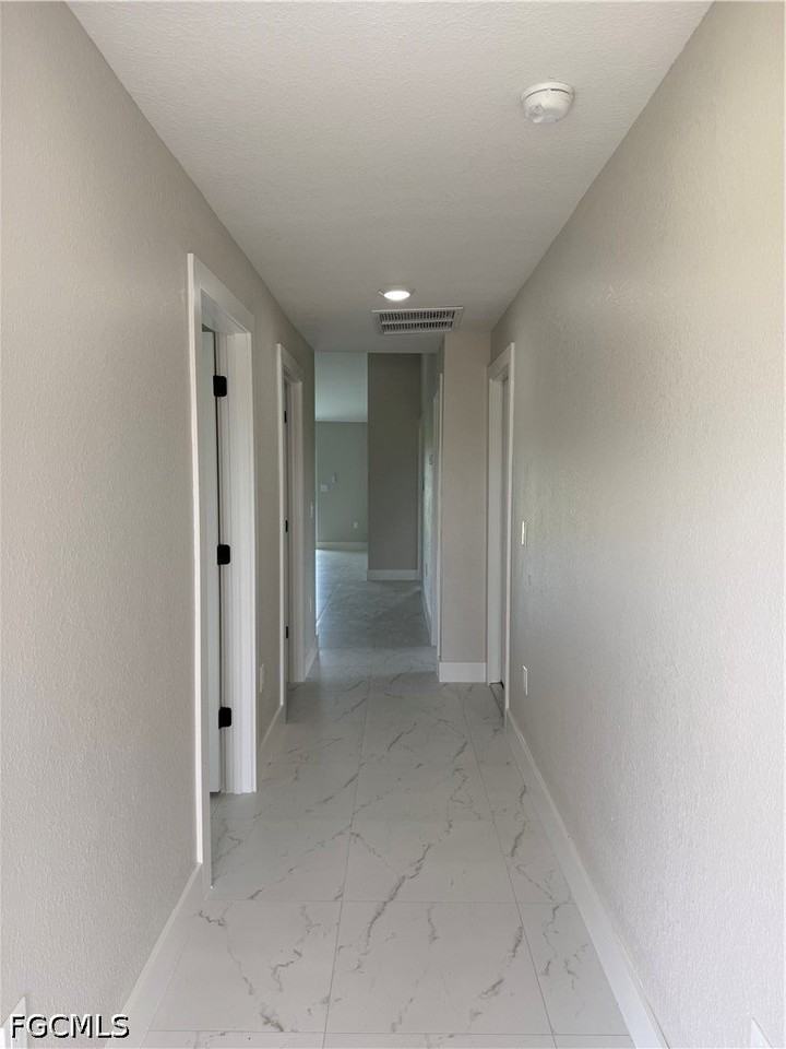 364 Petite Ave - Photo 3 of 13