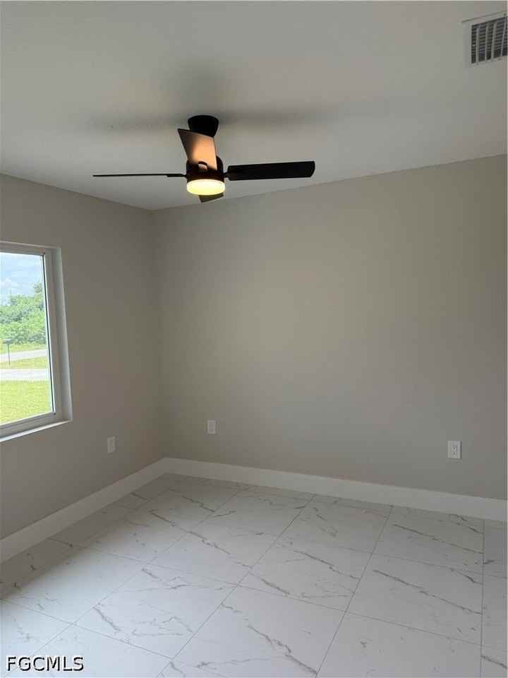 364 Petite Ave - Photo 4 of 13