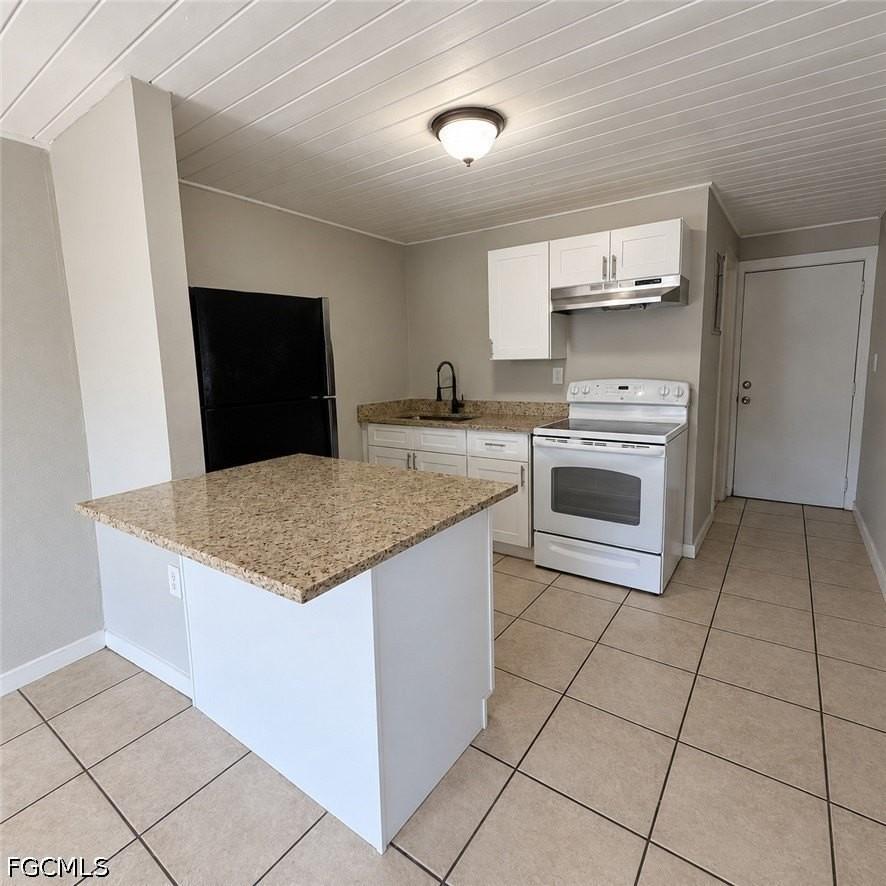 3236 Dora St - Photo 3 of 14