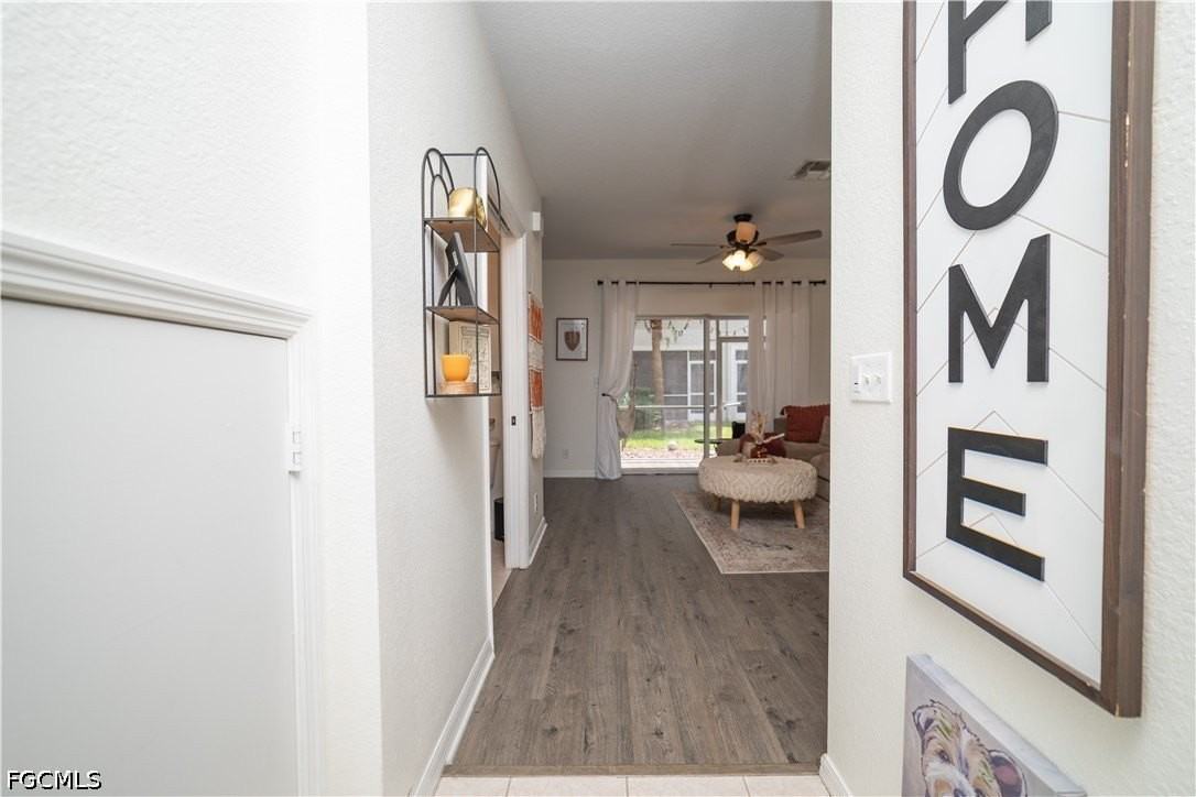 10061 Lone Cypress St - Photo 5 of 33