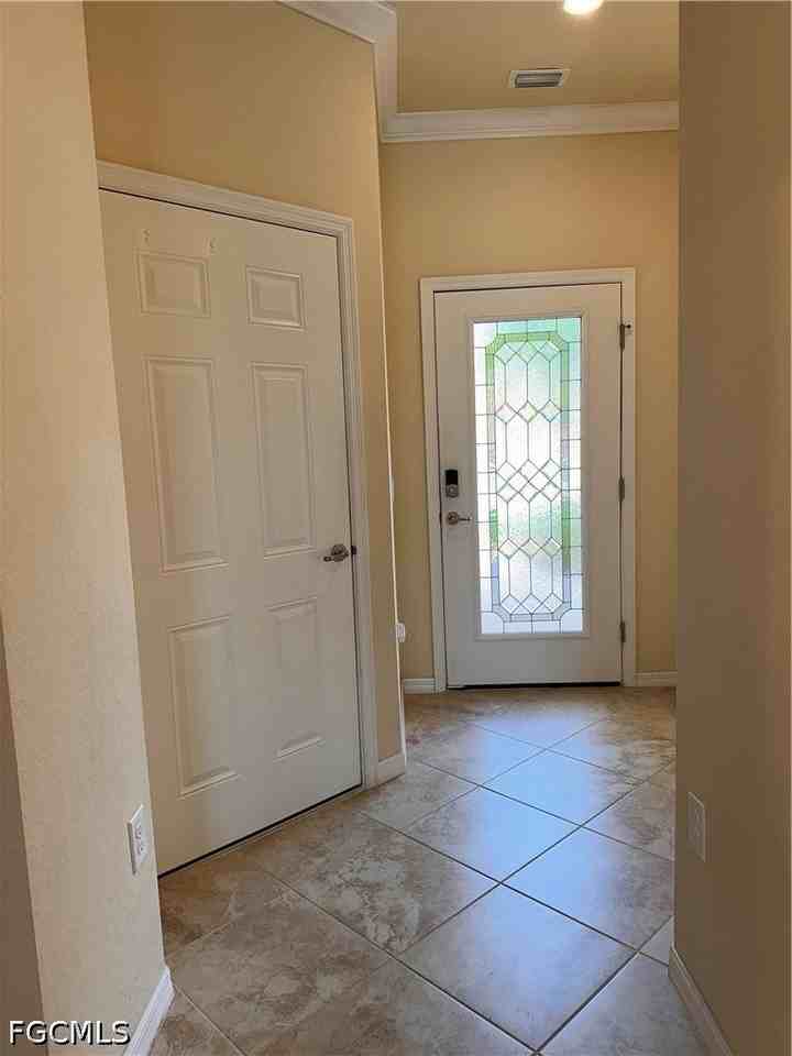 8888 Via Isola Ct - Photo 3 of 34