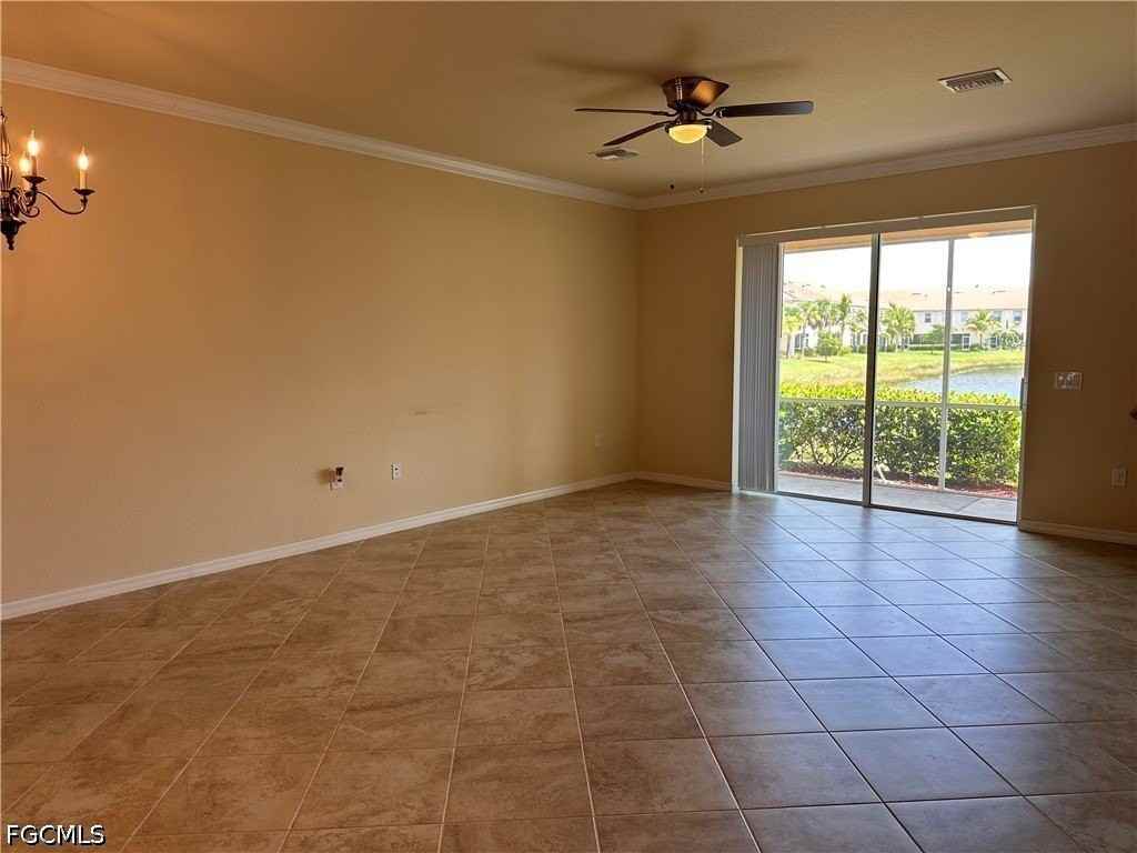 8888 Via Isola Ct - Photo 4 of 34