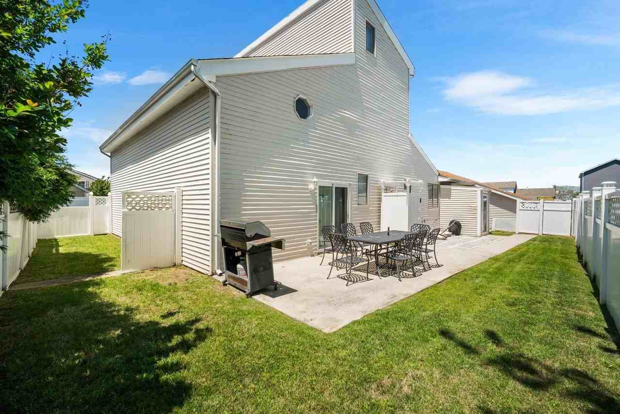10 Explorer Rd - Photo 2 of 39