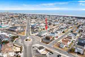 featured image of 210 34th St S