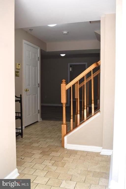 23 Creekside Dr - Photo 4 of 33