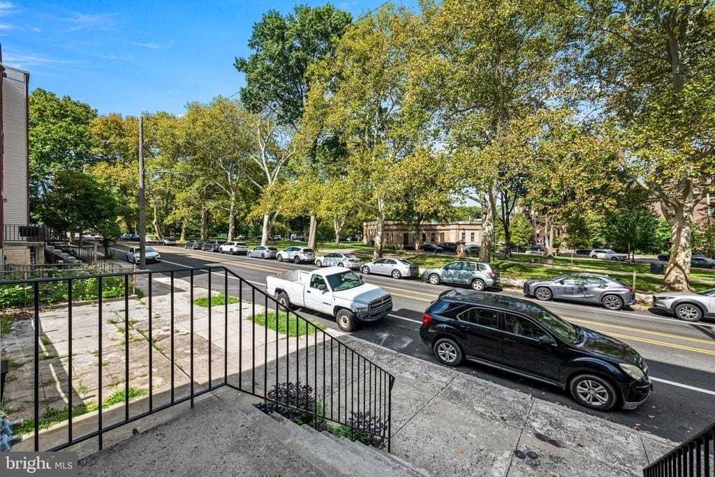 1240 S 45th St - Photo 3 of 43