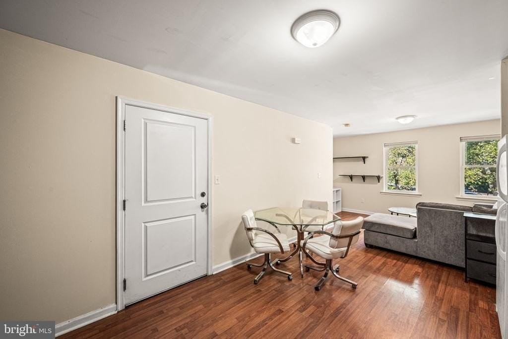 1240 S 45th St - Photo 6 of 43