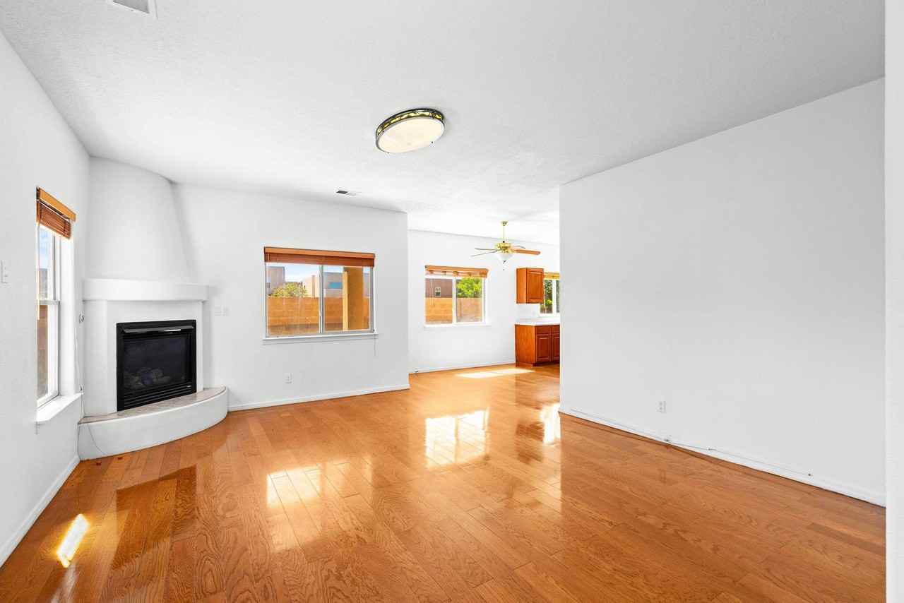 7336 Dancing Eagle Ave Ne - Photo 5 of 44