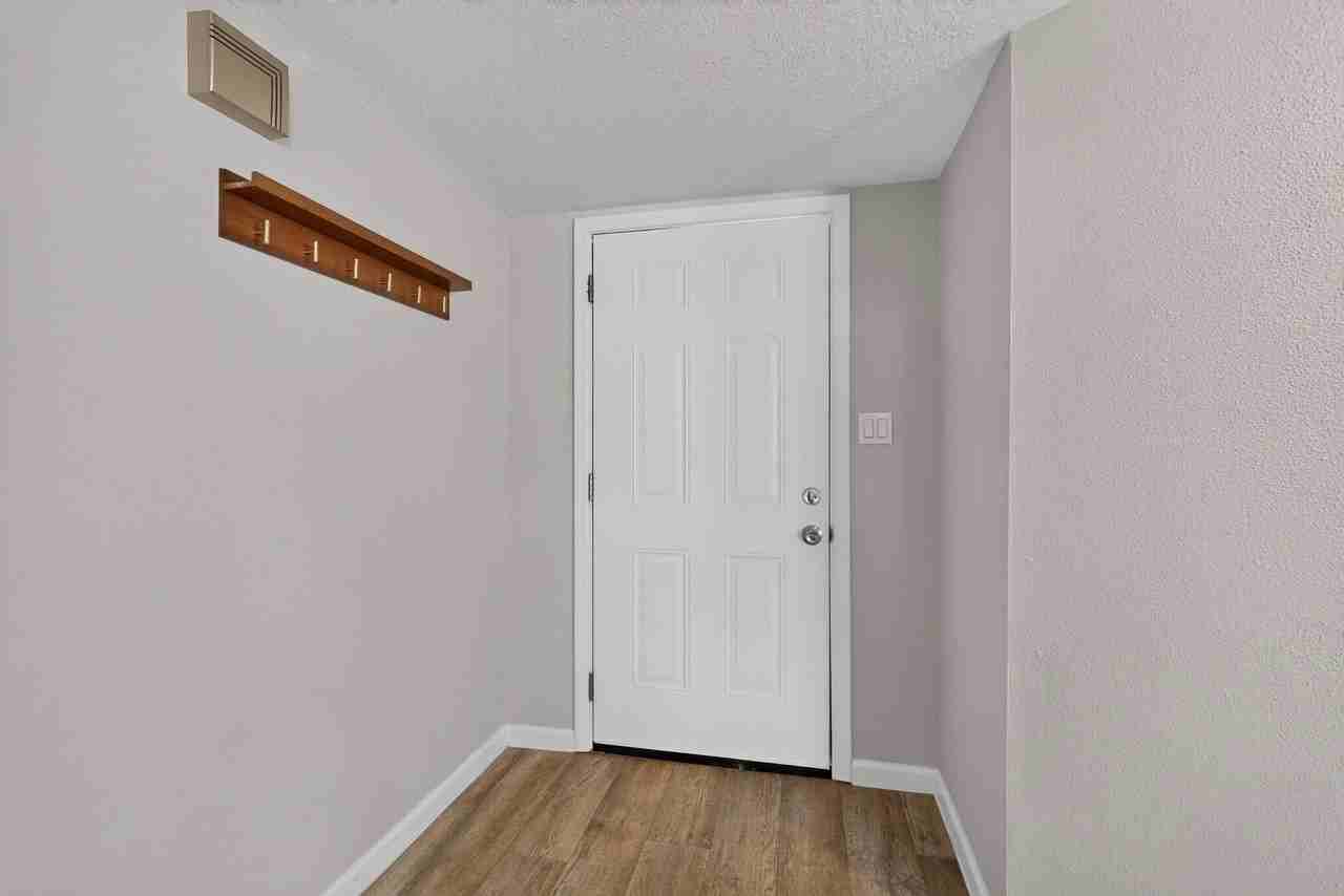 5821 Stratford Ave Nw - Photo 7 of 42
