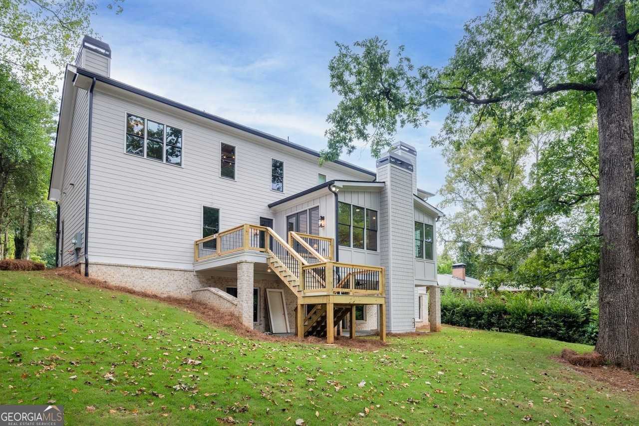 1886 Timothy Dr Ne - Photo 4 of 50