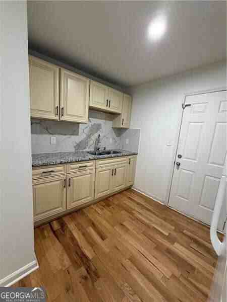 5851 Lone Oak Dr Sw - Photo 4 of 12