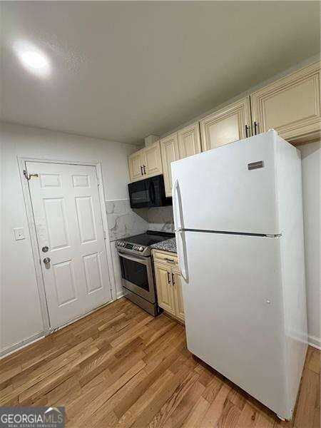 5851 Lone Oak Dr Sw - Photo 5 of 12