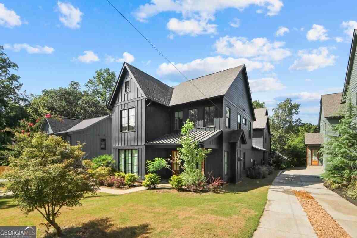 1241 Bridges Ave Sw #A - Photo 2 of 28