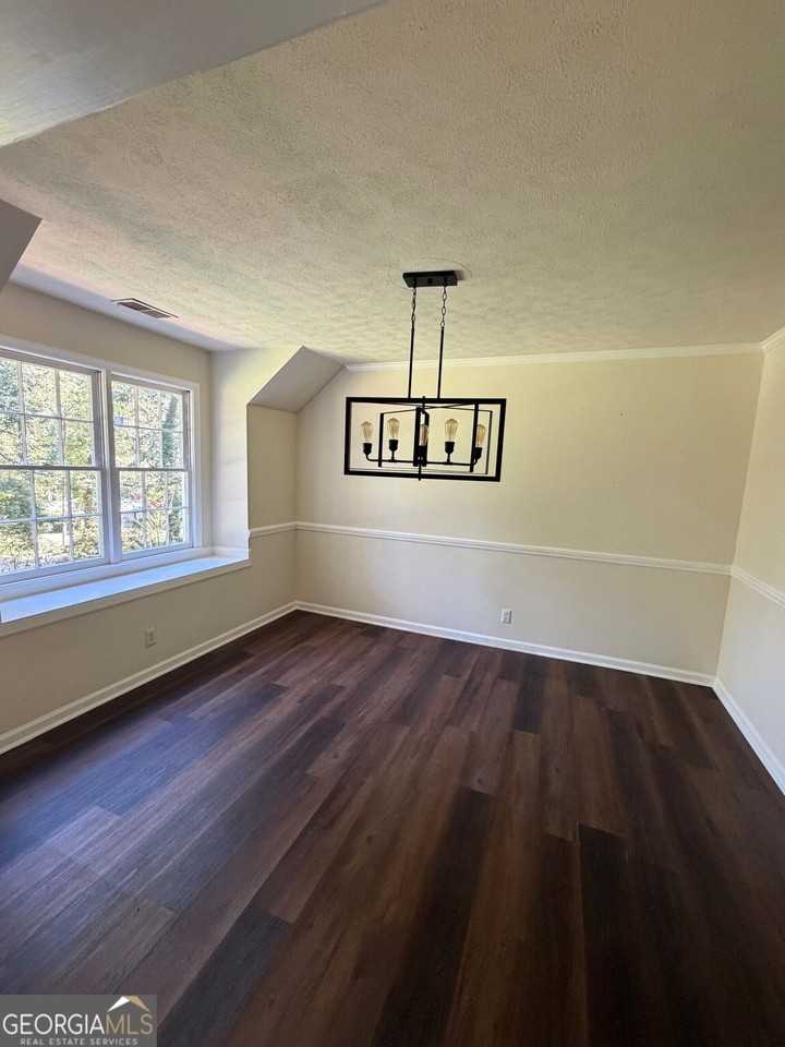 807 Piney Woods Dr - Photo 4 of 15