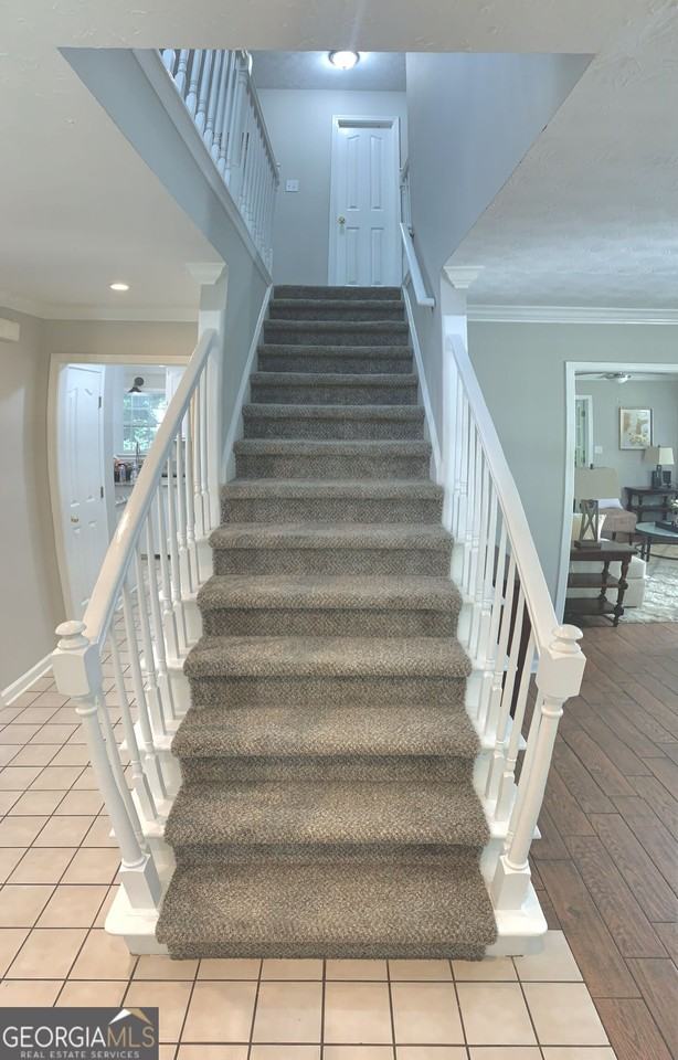 345 Legacy Ln - Photo 6 of 48