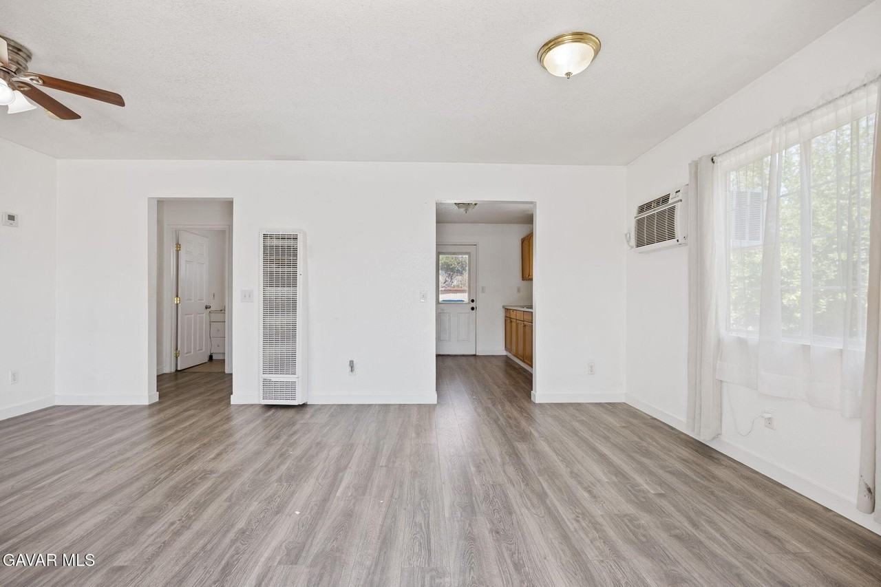 38515 36th St E - Photo 2 of 16