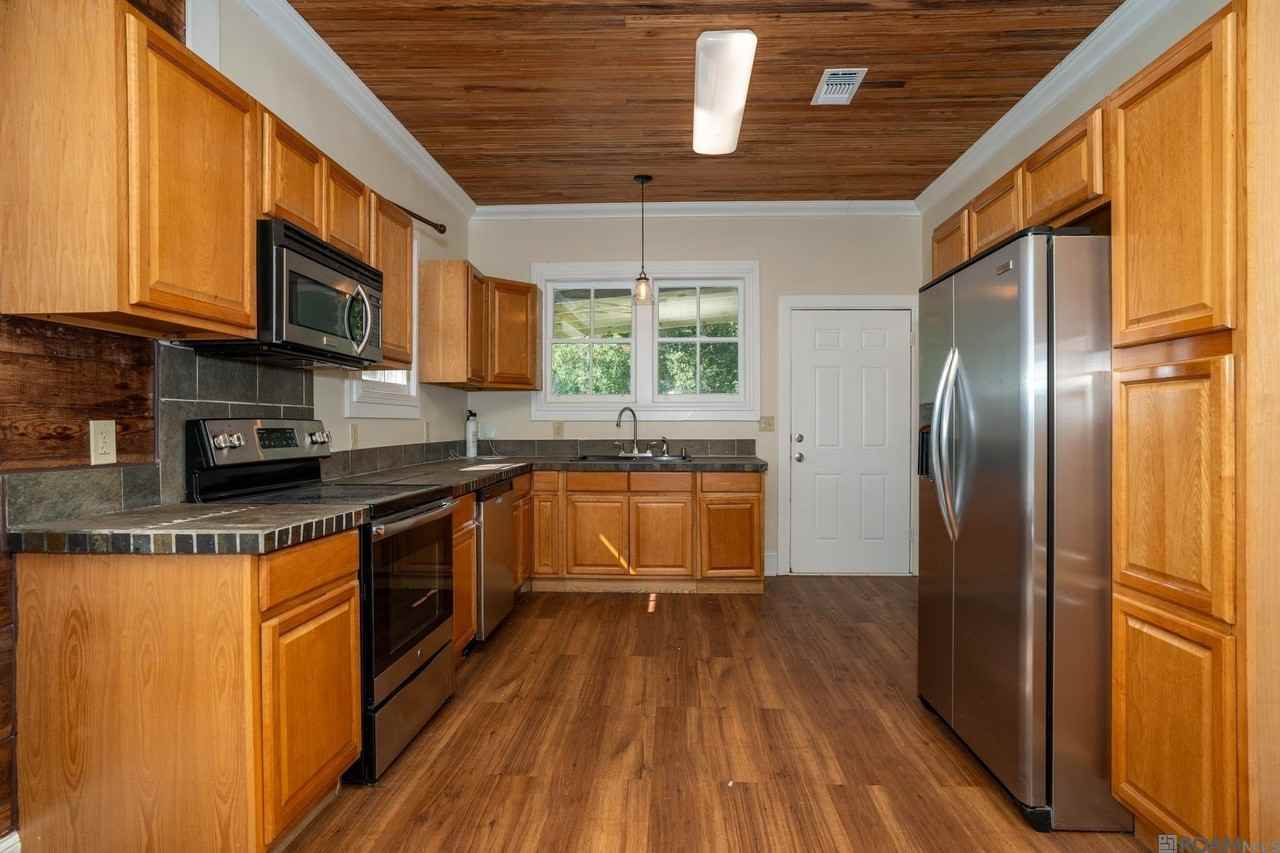 30180 Smith Dr - Photo 3 of 13