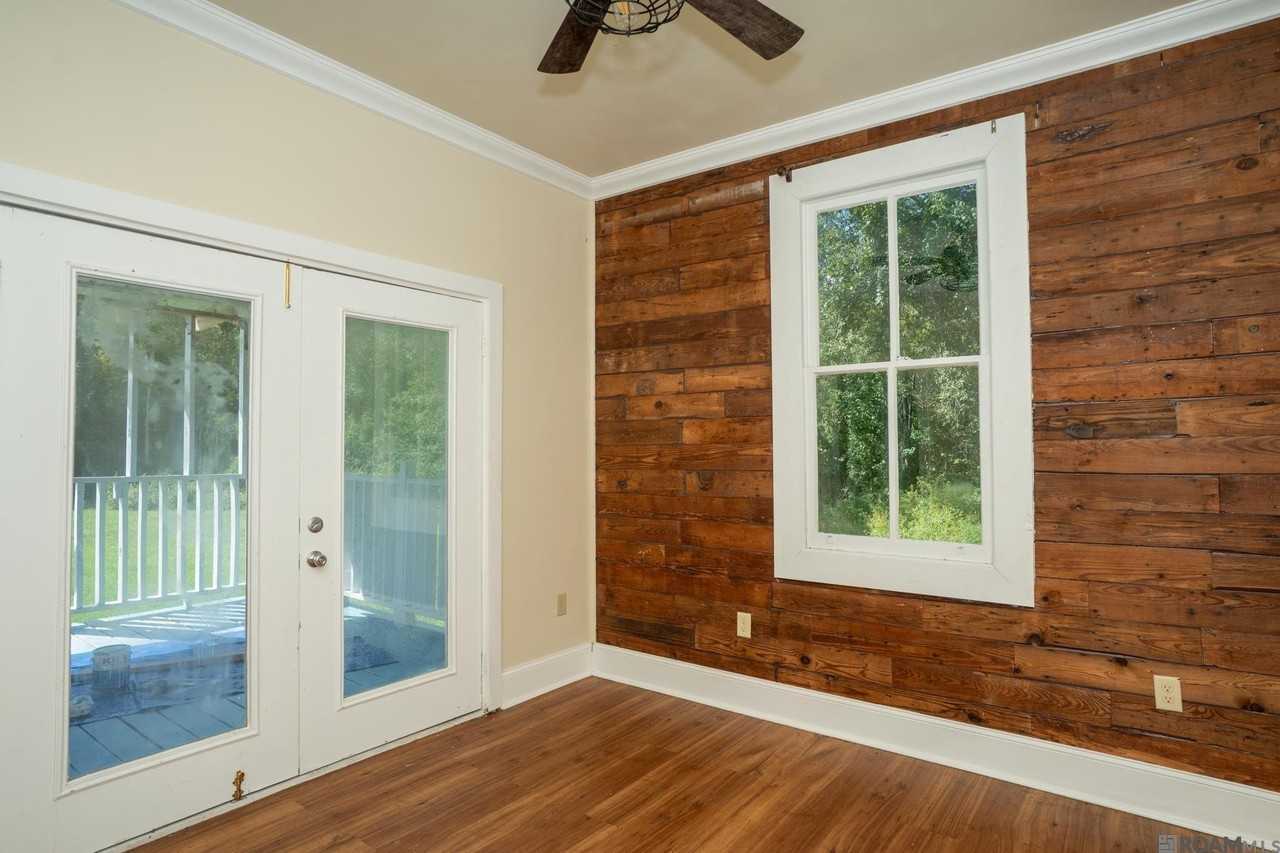 30180 Smith Dr - Photo 6 of 13