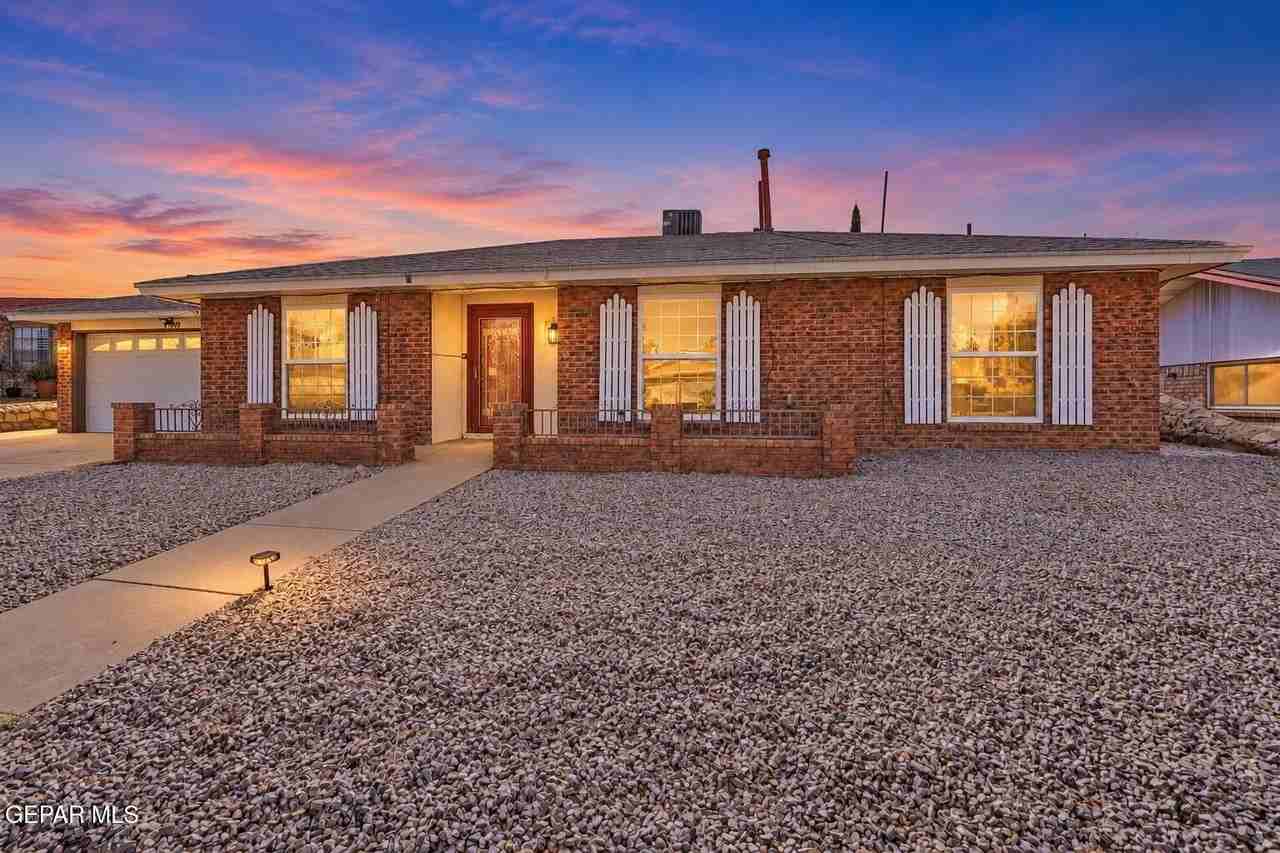 1509 Finsterwald Pl - Photo 2 of 39
