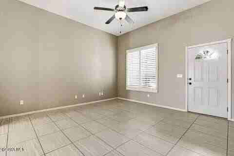 456 Prime Desert Dr - Photo 4 of 29