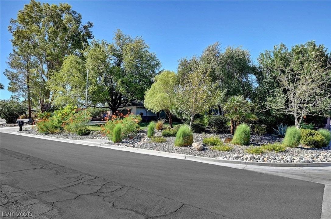 3310 W Mardon Ave - Photo 4 of 50