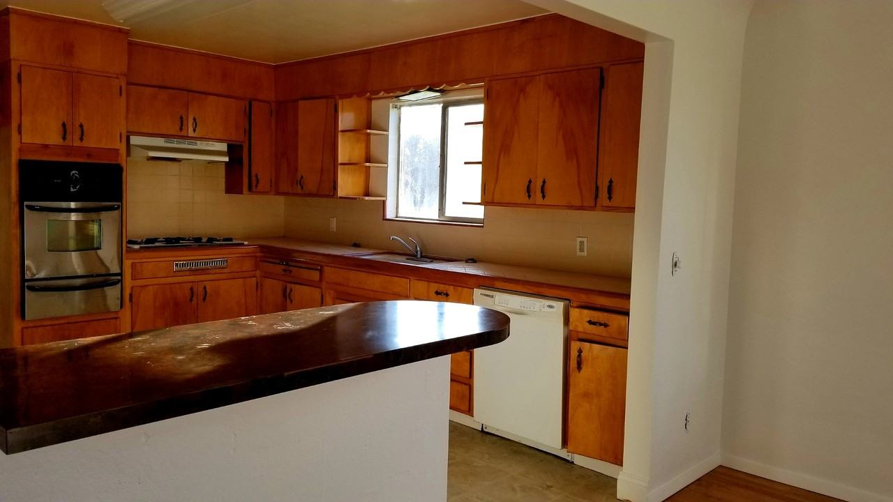 1013 Vandalia Ave #1 - Photo 5 of 20