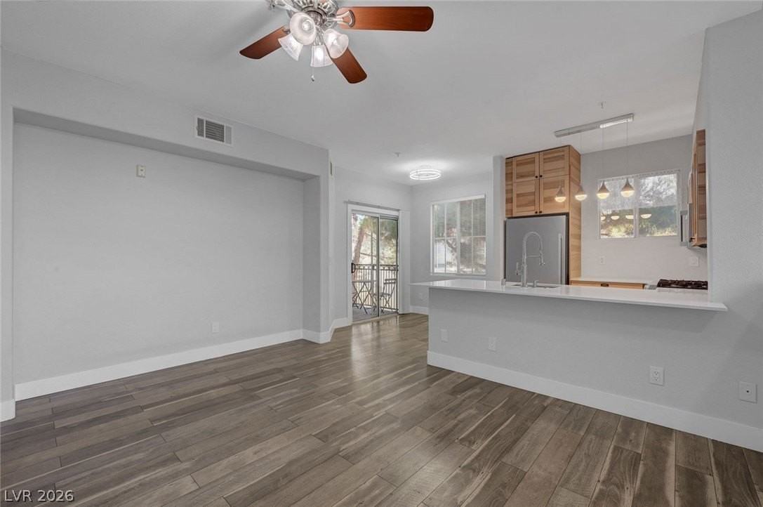 9050 W Warm Springs Rd #2009 - Photo 7 of 50