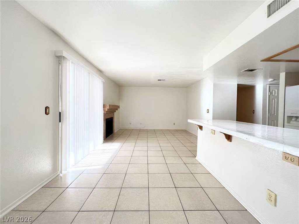 1241 Pacific Terrace Dr - Photo 6 of 24