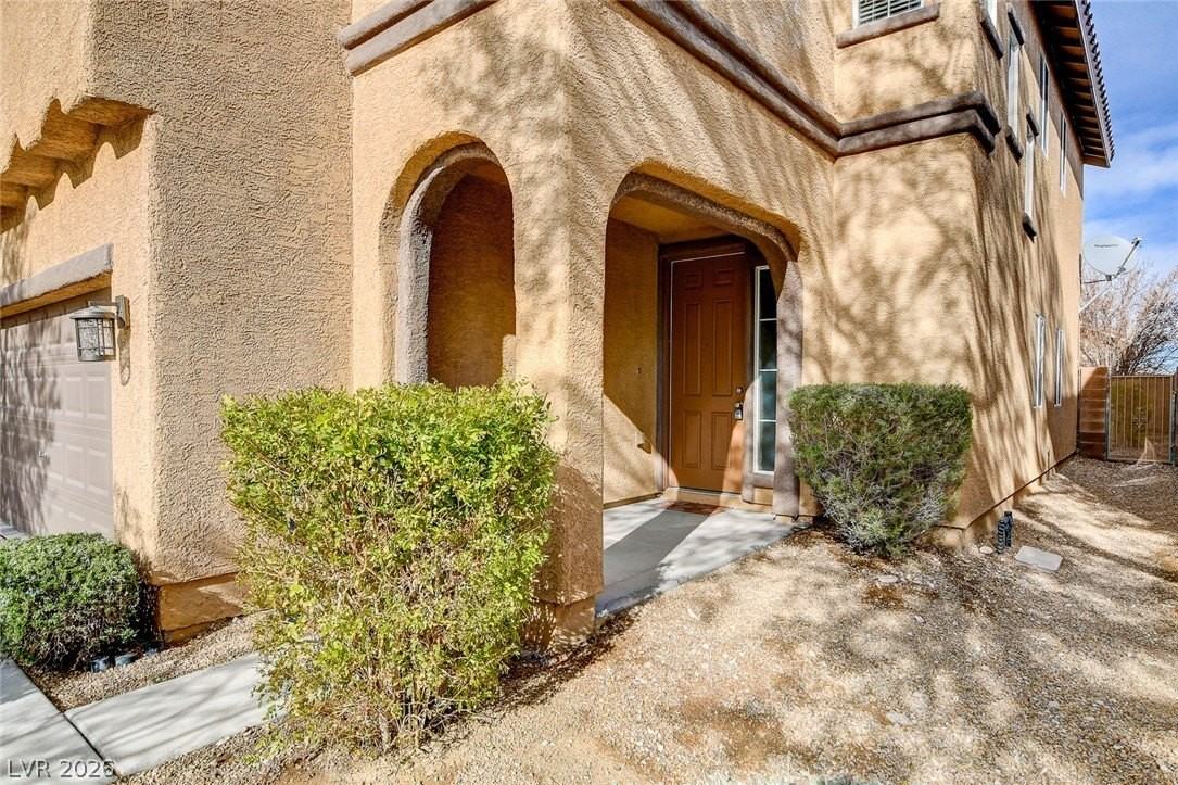 9346 Horse Canyon Dr - Photo 4 of 49