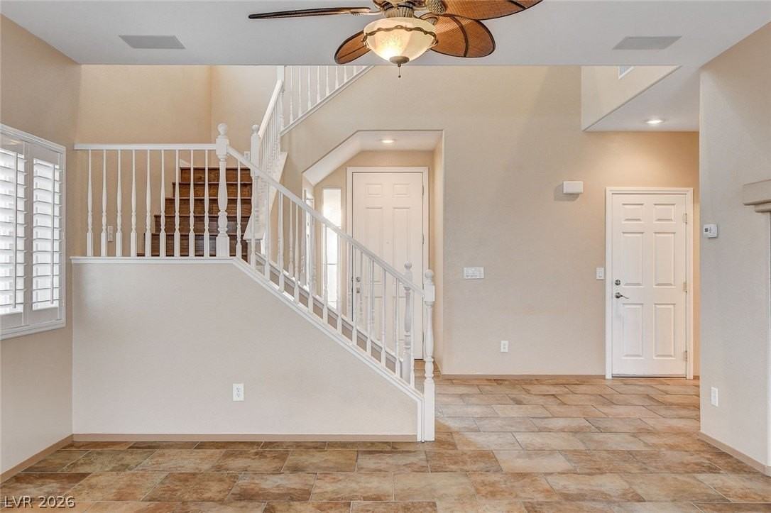 9346 Horse Canyon Dr - Photo 6 of 49