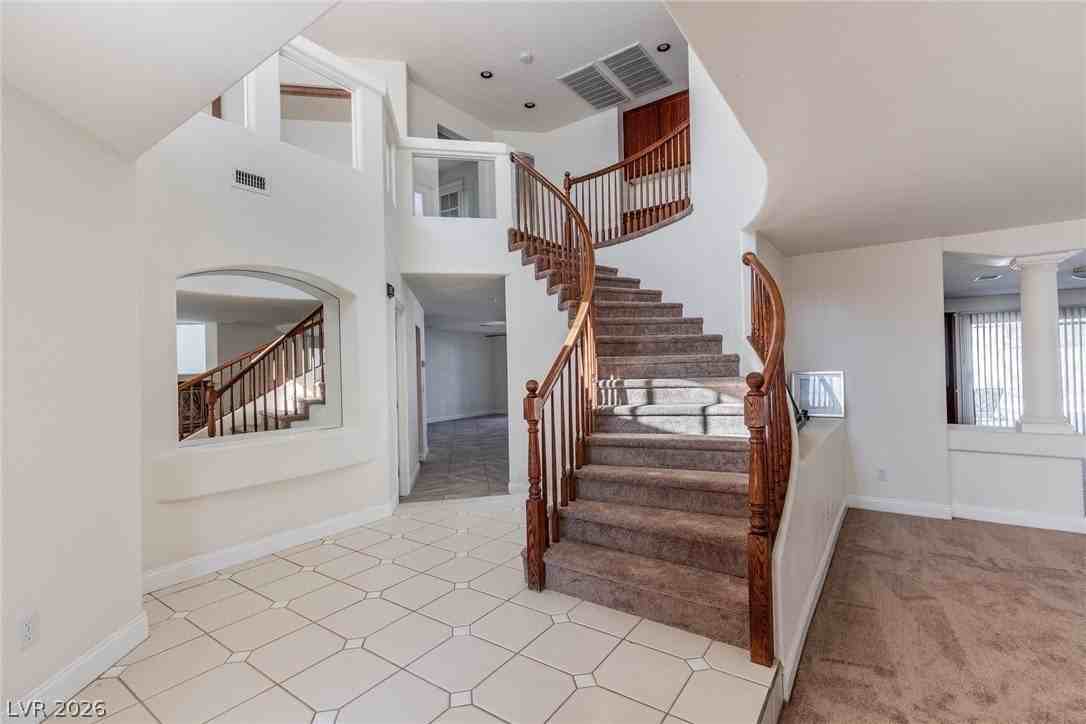 8232 Deer Springs Way - Photo 2 of 36