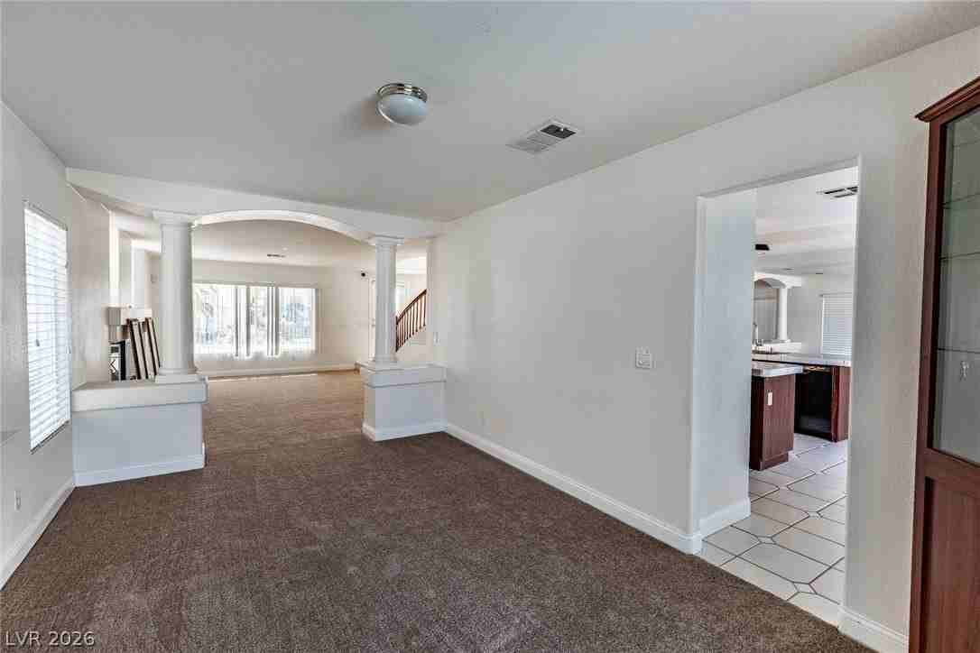8232 Deer Springs Way - Photo 5 of 36