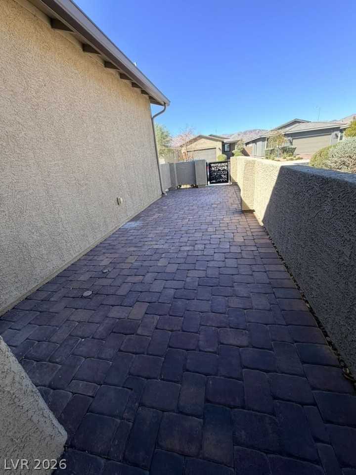 2121 Cold Canyon Ave - Photo 3 of 33