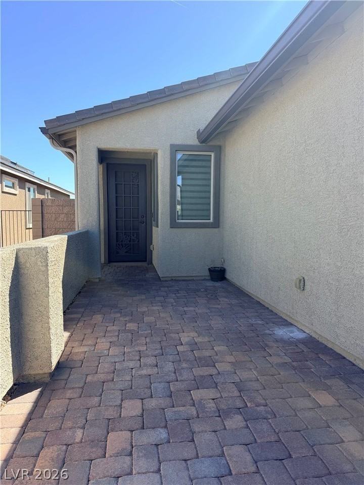 2121 Cold Canyon Ave - Photo 4 of 33