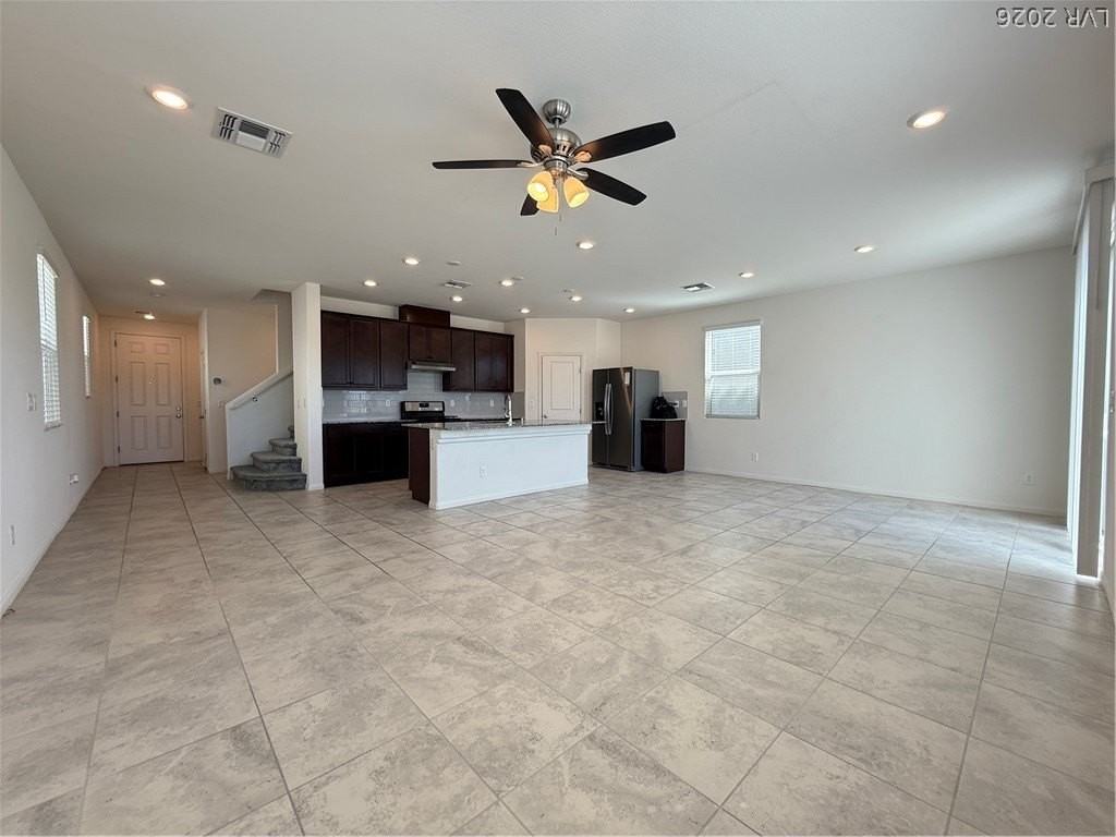 8211 Lantana Springs St - Photo 5 of 34
