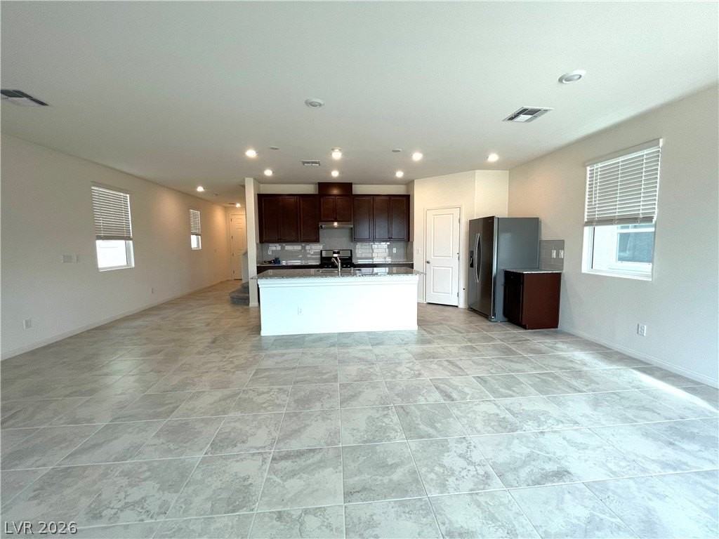 8211 Lantana Springs St - Photo 7 of 34