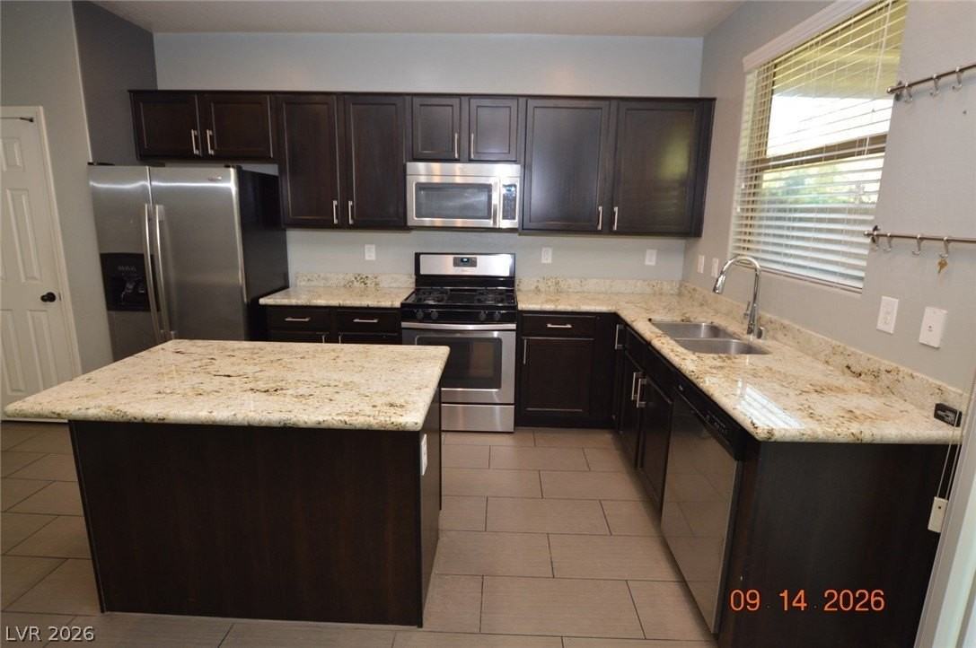 340 Hillhead Ct - Photo 6 of 18