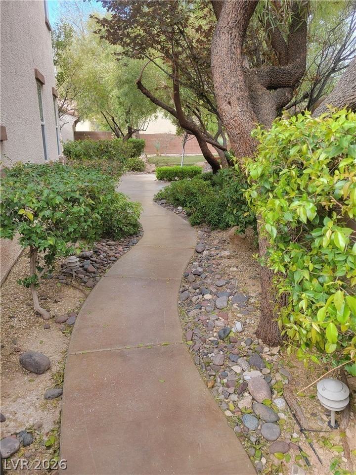 11424 Valentino Ln - Photo 3 of 23