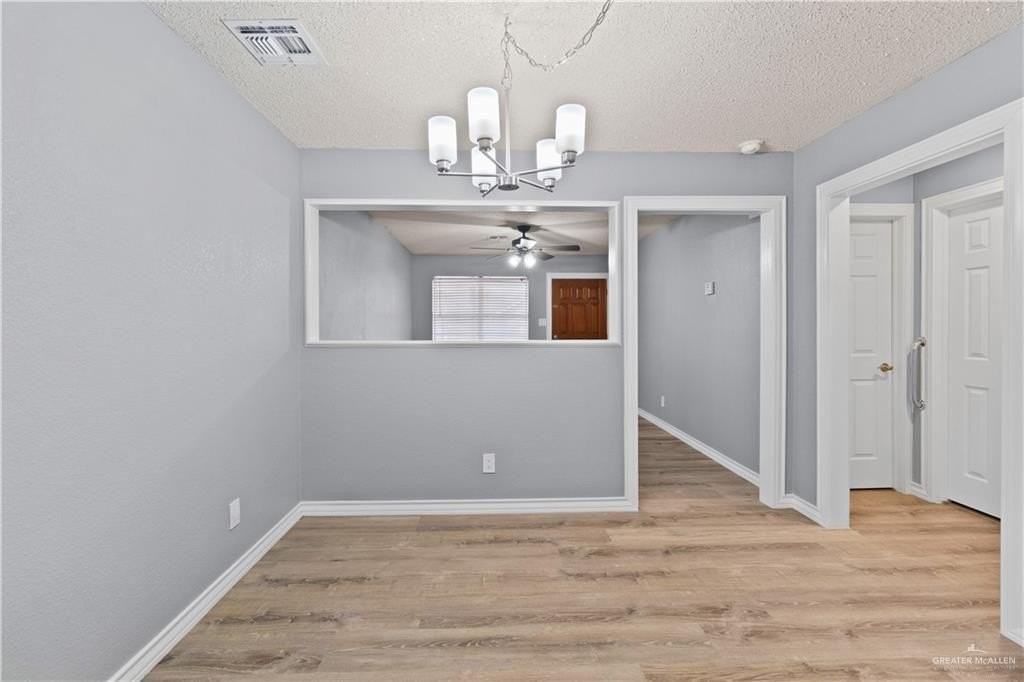 202 N Ester St - Photo 6 of 24