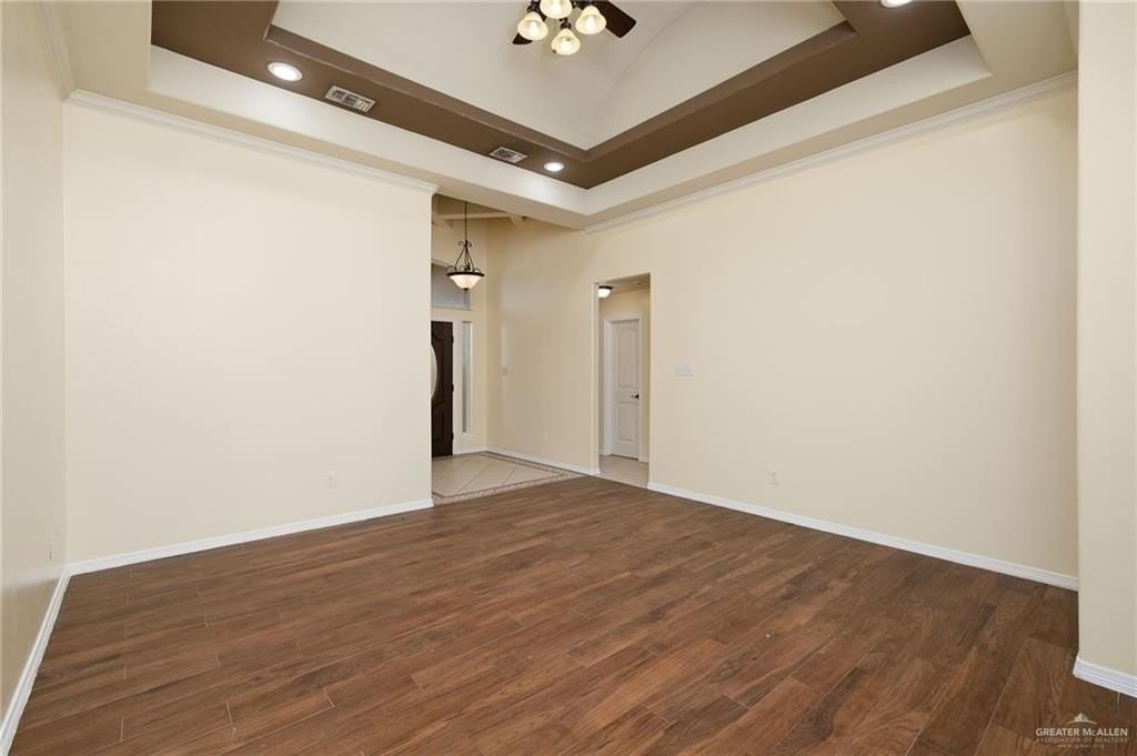 2323 N Opal St - Photo 2 of 13