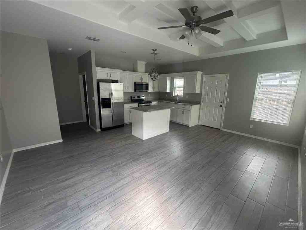 1723 Stauffer St #4 - Photo 2 of 12