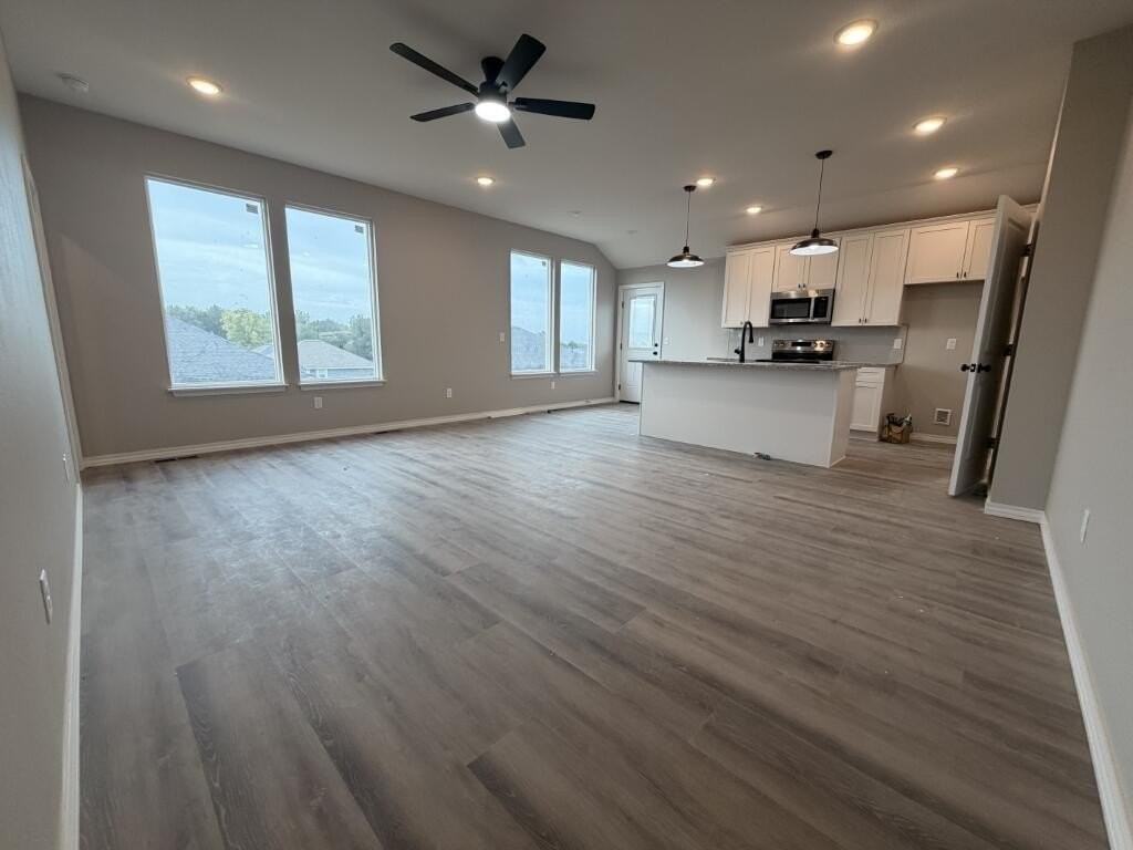 1183 Habersham St - Photo 2 of 17
