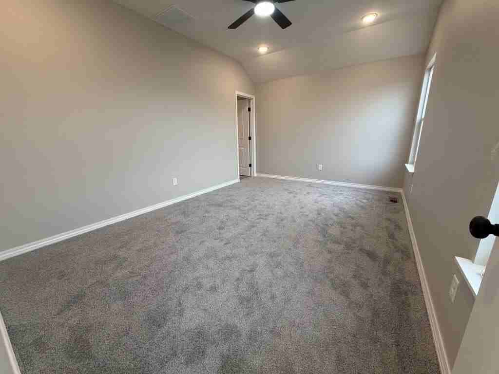 1183 Habersham St - Photo 5 of 17